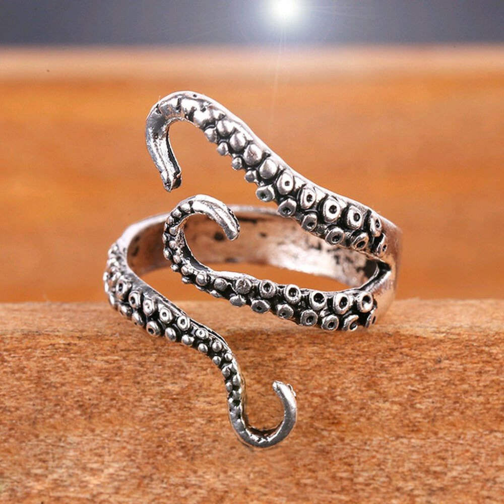 NWOT Silver Octopus Ring - Picture 2 of 11